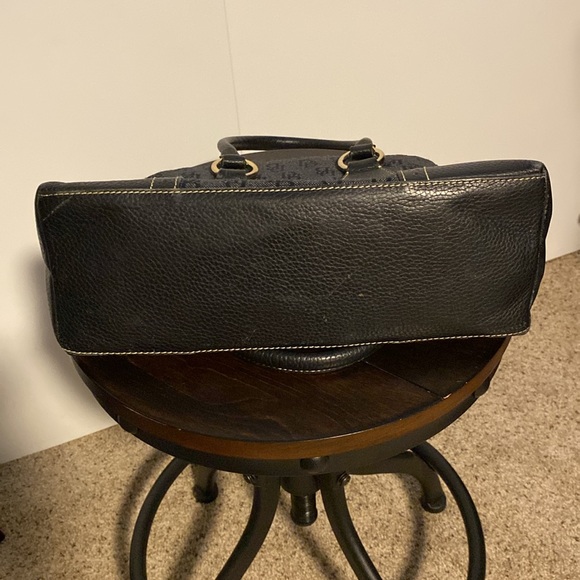 Dooney & Bourke Black Handbag - Picture 5 of 7